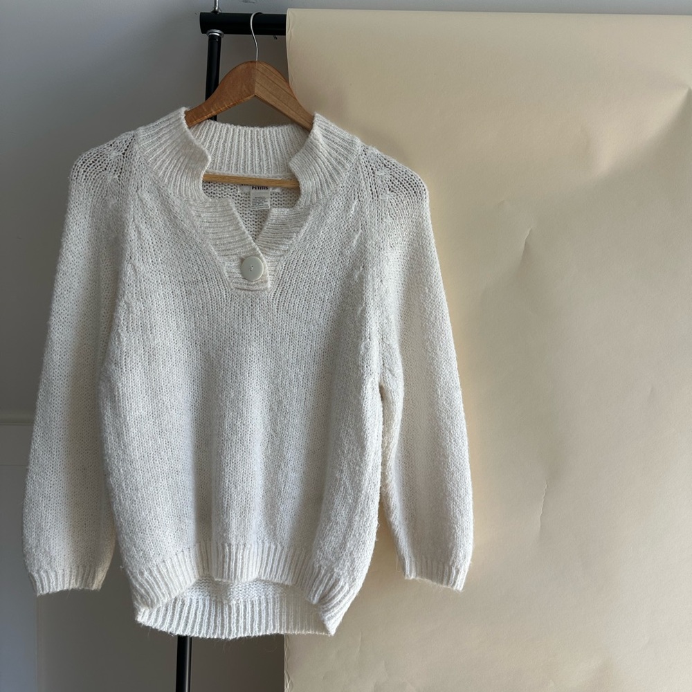 Vintage Jumbo Button Sweater (Sized XS/S)